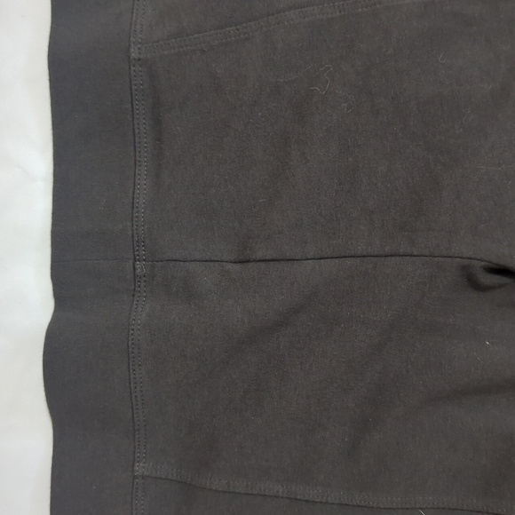 Express Zippered Pocket Leggings, Color Green Size M - Picture 11 of 13